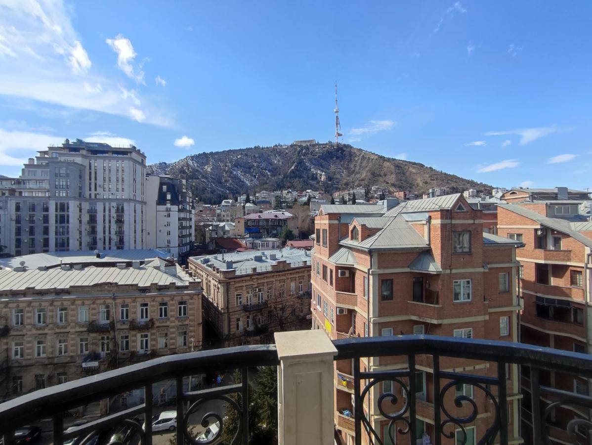 Luxury 4 Bedroom Apartment Tbilisi Ngoại thất bức ảnh